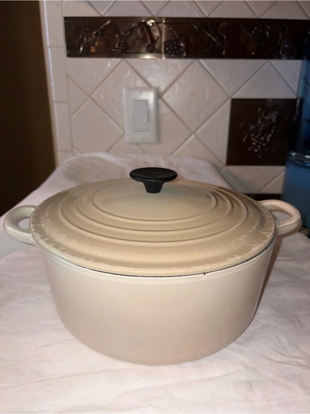 Le Creuset® Signature 5.5 qt. Round Dutch Oven #26 France